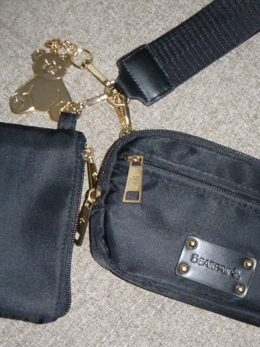 Bearpaw- Women’s nylon, double black pouch wristlet